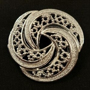 Vintage 1980's Gerry's Silver Swirl Pin Brooch